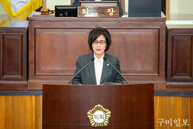 이명희 기획행정위원장