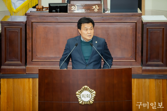 김영태 의회운영위원장