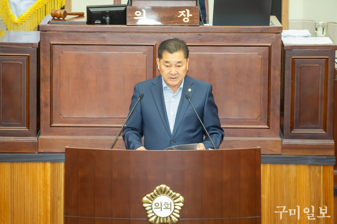 박세채 의원이 5분 자유발언을 하고 있다.