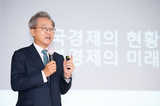 강석훈 前 한국산업은행 회장